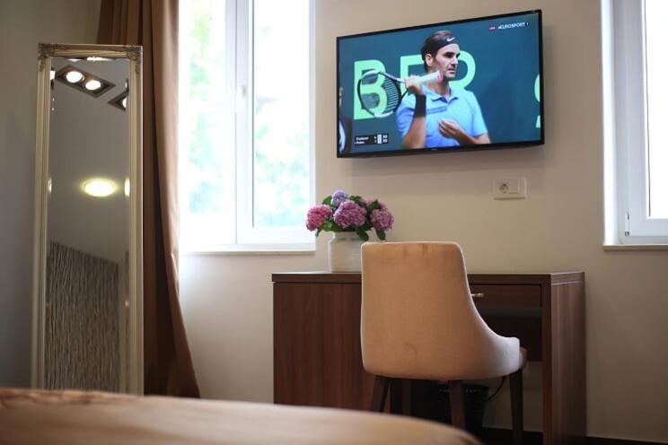 Central Luxury Rooms Omiš Εξωτερικό φωτογραφία