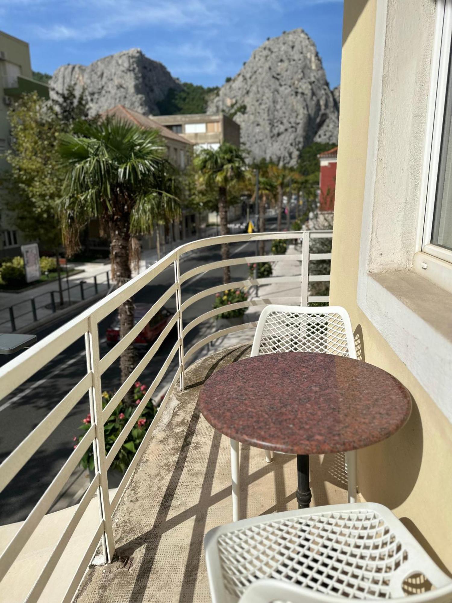 Central Luxury Rooms Omiš Εξωτερικό φωτογραφία